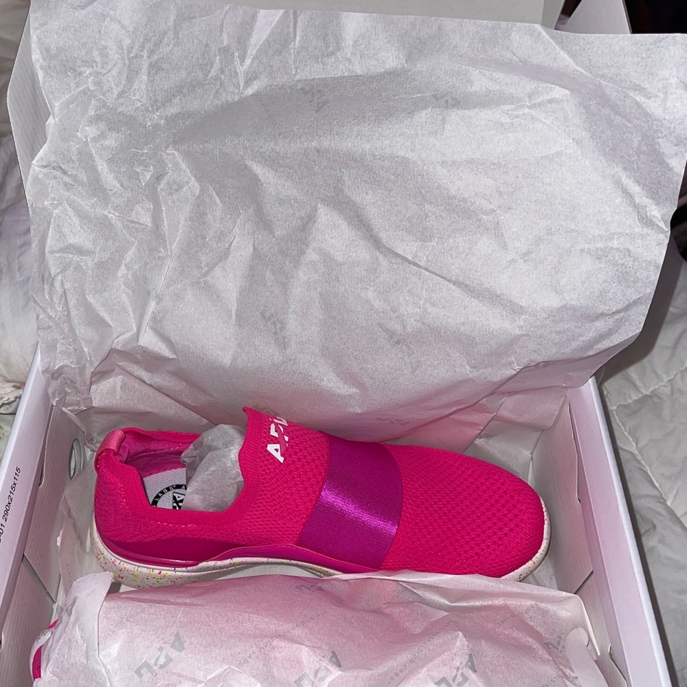 SOLD - apl bliss neon pink speckle sneaker size 8